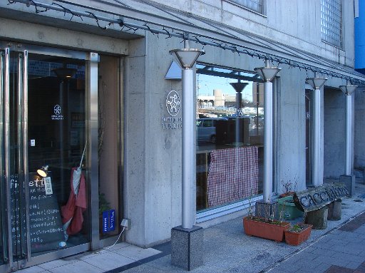 DSC07461.JPG - �O�ς��Ƃ��Ă��I�V�����I�z�e����1�K�ɓ����Ă��郌�X�g�����ł��B