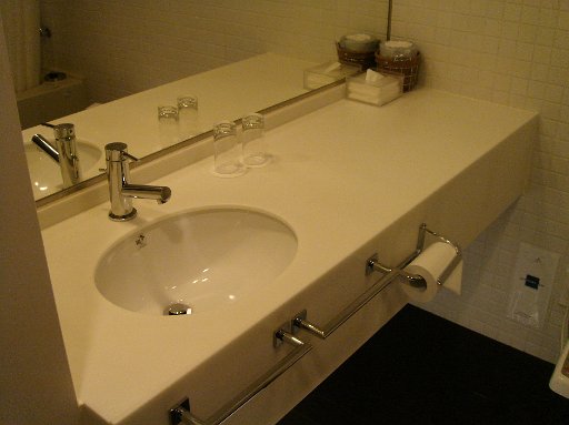 DSC07530.JPG - ���ʑ�B�傫�ȋ����֗��ł��ˁB�֌����I�V�����^�C�v�ł��B