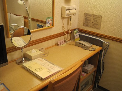 IMG_0169.JPG - �����̊�����ł��B�e���r���t���ɂȂ��Ă������肵�܂����B