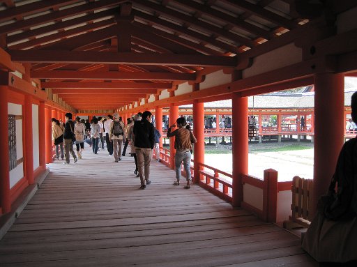 IMG_0214.JPG - ��L�ł��B�䕗�ł����ԉ�ꂽ�悤�ł����A���������Y��ɂȂ�܂����B