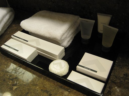 IMG_0653.JPG - �����炪�A���j�e�B�A�{�f�B���[�V����������܂��B