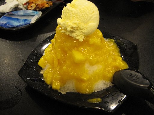 IMG_0798.JPG - �H��̓}���S�[�J�L�X�B�������A�}���S�[�p���_�C�X�Ƃ������O�B