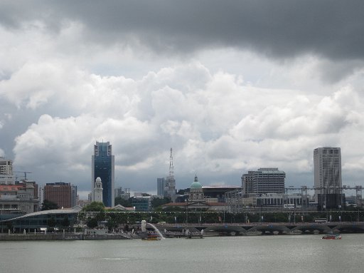 IMG_0900.JPG - ���Α��̃}�[���C�I���B���\�ǂ������܂��B