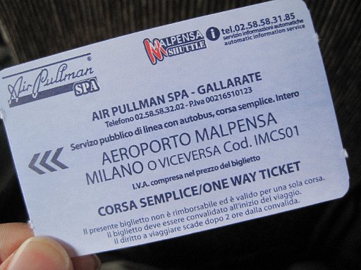 IMG_1072.JPG - �o�X�Ń~���m�����w�֌����܂��B