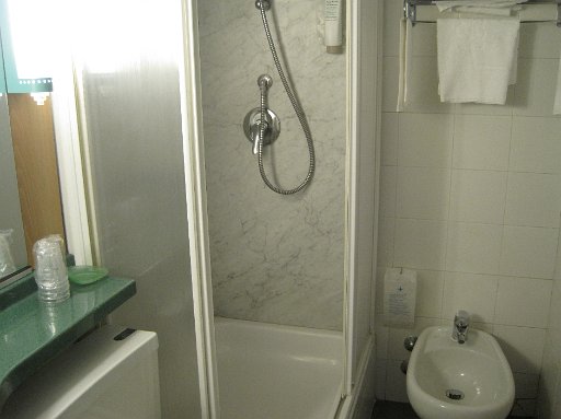 IMG_1078.JPG - �V�����v�[�̓{�f�B�[�\�[�v�ƌ��p�Ȃ̂Ŏ��Q�����ق����ǂ������B