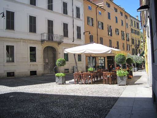 IMG_1254.JPG - �������������̂Ń����`�ꏊ��T���܂��B