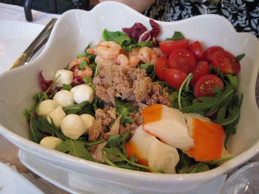 IMG_1260.JPG - �T���_�I�R����ł��E�E�E�E�B�`�[�Y�ƃg�}�g�A���b�R���������Ղ�Ŕ��������ł���B�S����19���[���B