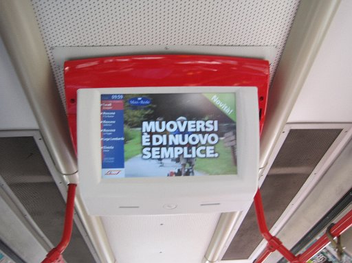 IMG_1675.JPG - �o�X���ɂ��s����ē��e���r�������ď��߂����S�z������܂���B