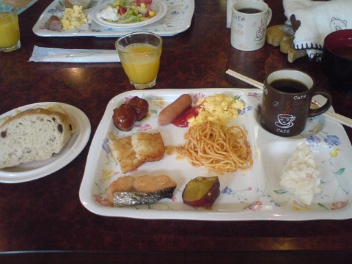 SN3E0025.JPG - ������͒��H�B�o�C�L���O�`���ł����B