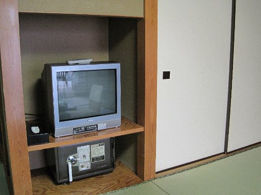 IMG_2243.JPG - ���ɂƃe���r�B�A�i���O�ł����B