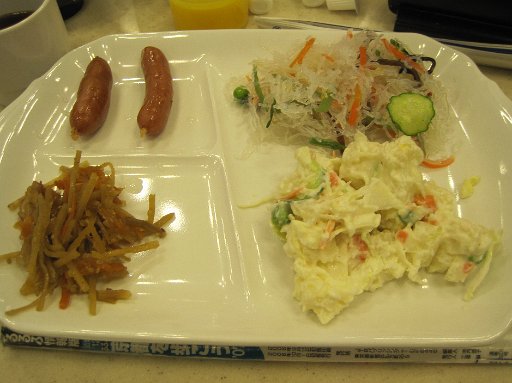 IMG_2929.JPG - �����̃��r�[���H�ł��B�i�����C���܏��{�j