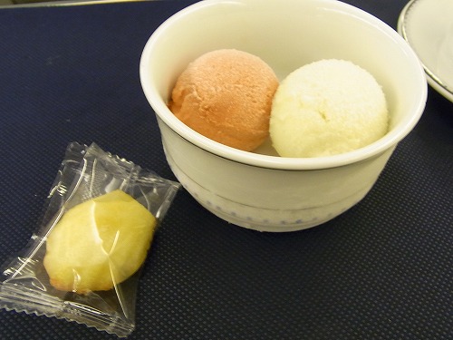 RIMG0084.jpg - �H��̃A�C�X�N���[���B�g�}�g�V���[�x�b�g�I�ӊO�Ƃ��������B@NH931