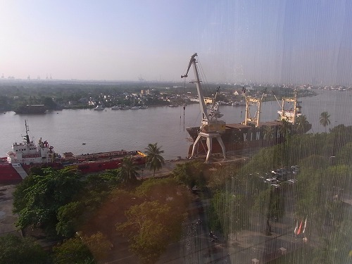 RIMG0115.jpg - �z�e���̎ԑ�����I�D�̏C�������Ă���̂ł��傤���H�H@���W�F���h�z�e���T�C�S��