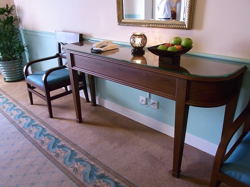 RIMG0119.jpg - �G���x�[�^�[�O�̃��r�[�ł�@���W�F���h�z�e���T�C�S��