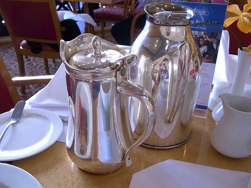 RIMG0141.jpg - �R�[�q�[�ƍg���͂Ȃ����|�b�g���ƒu����܂��E�E����ȂɈ��߂܂���E�E�E@���W�F���h�z�e���T�C�S��