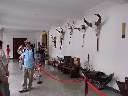 RIMG0191.jpg - ���̕ӂ�͋��Z�X�y�[�X�ł��B@����