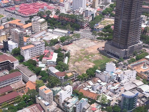 RIMG0266.jpg - �n�グ������ȓy�n�������܂��B@�r�e�X�R�^���[saigon sky deck