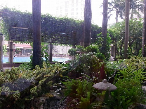 RIMG0312.jpg - ���H��ꂩ�猩���v�[���B���h�Ɍ����܂��I@���W�F���h�z�e���T�C�S��