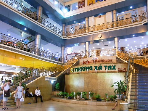 RIMG0331.jpg - �X�����Ƃ��Ă����؂ł��B�����ɃX�[�p�[�������Ă���̂ł��������́B