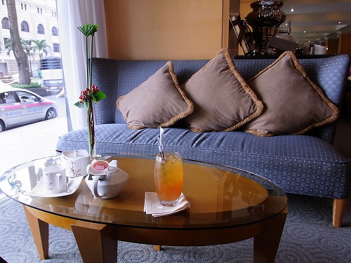 RIMG0343.jpg - �֎q�Ƃ������̓\�t�@�[�ł����B@caravellehotel