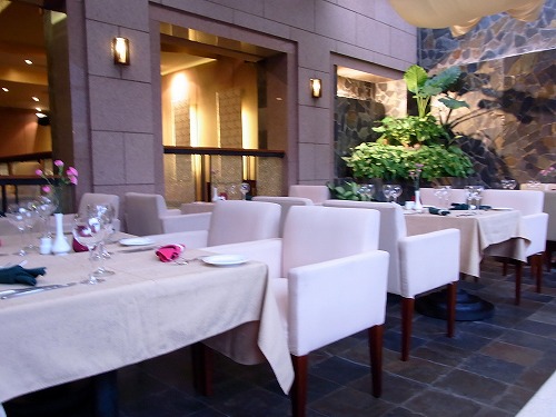 RIMG0475.jpg - ������͗[�H�B�z�e�����̃��X�g�����ł��Bfour course din �R�[�X660,000�h��+15%@legendhotel�����X�g����oggi