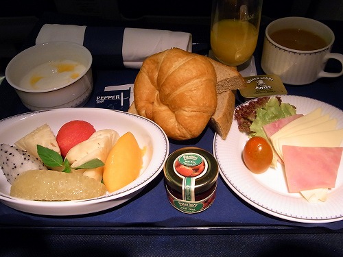 RIMG0580.jpg - ������͗m�H�B������̕����������肩�ȁH�H@NH932