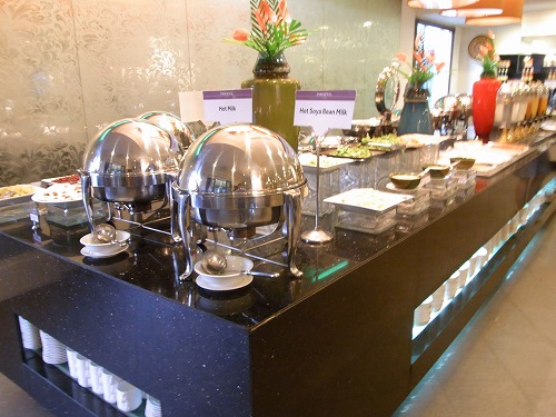 RIMG0042.jpg - ������͒��H���ł��B�����A�Ƃ��Ă����؂Ŗ{���Ƀ~�����}�[�Ȃ̂��^�������Ȃ�܂��B�B�B