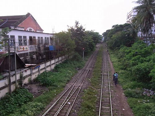 RIMG0067.jpg - ���H��������B�e���Ă݂܂����B�����̐��H�̃n�Y�ł����E�E�E�E���邢�Ă܂��ˁB