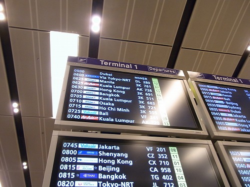 R0010002.jpg - ���i�d���őI�񂾌��ʂ�6�F25�o���̕ւł��B���ǋ�`�܂ł̓^�N�V�[�ł��̂ň����̂������̂��悭�킩��Ȃ��󋵂ł��B�B�B�B�B