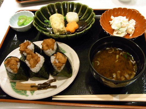 R0010552.JPG - ��H�Œ����܂����B����ς薼�É��͓V�ނ��ł���ˁB����ɂ��������C�����܂����A��͂�{�ꂪ��Ԃł��ˁI