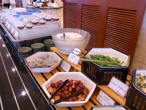 R0010751.JPG - ���[��B���̂悤�Ȓ��H�ł��B