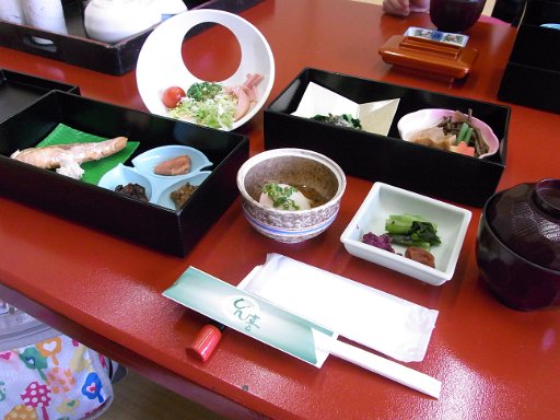 R0011623.JPG - ���H�������Ղ�B�s�v�c�Ȋ킪�H�H����͕ۊǂ���ς����Ȍ`�ł��ˁB